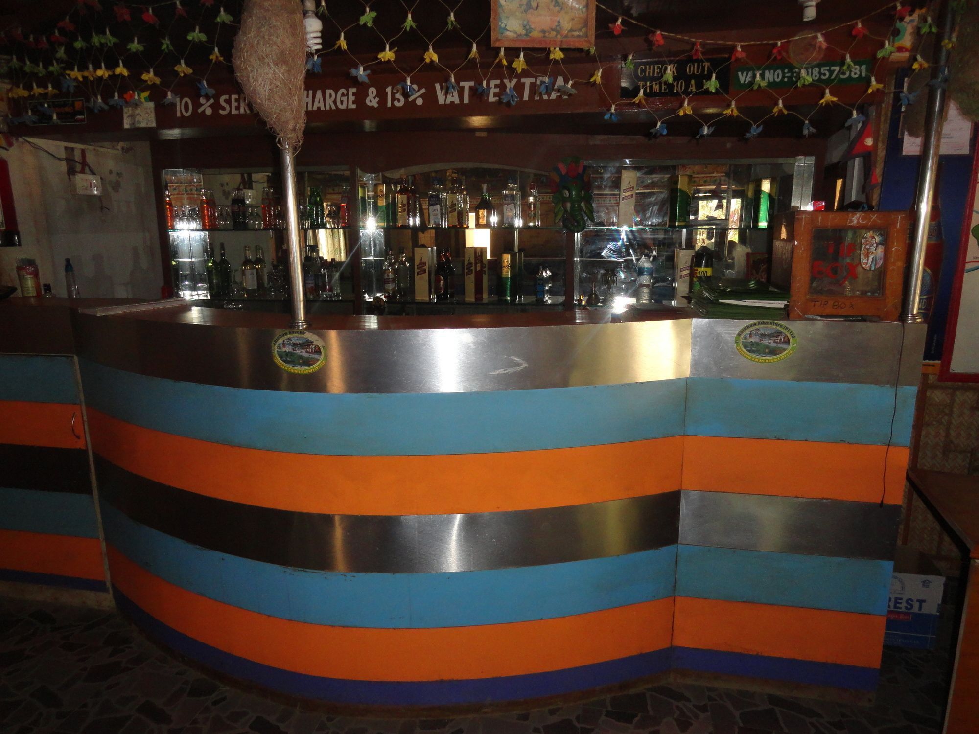 Rainbow Safari Resort Sauraha Exterior photo